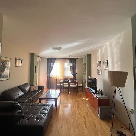 Cozy, Modern Apartment In The Center Of The City! スコピエ エクステリア 写真